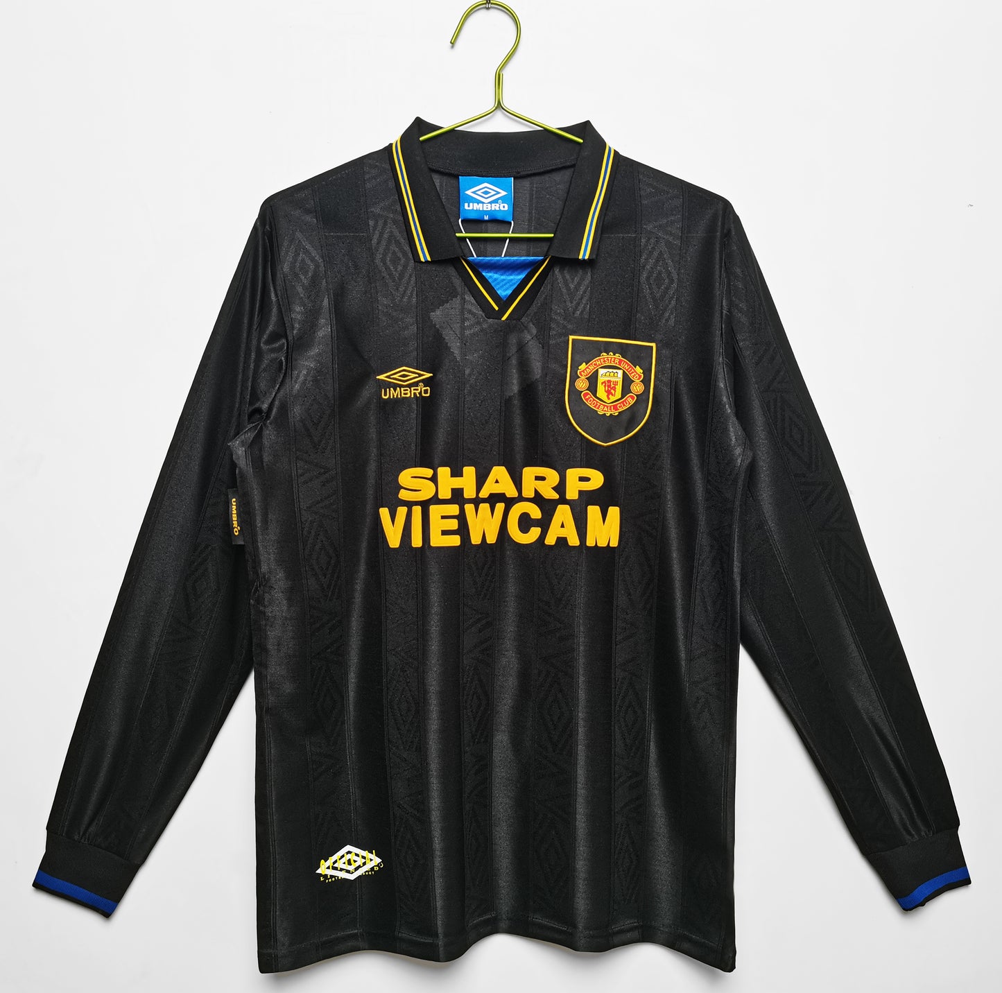 1993/94 Manchester United away long sleeved jersey