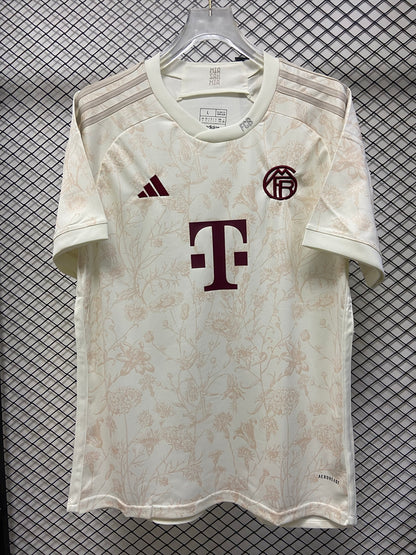 23/24 Bayern's second away jersey