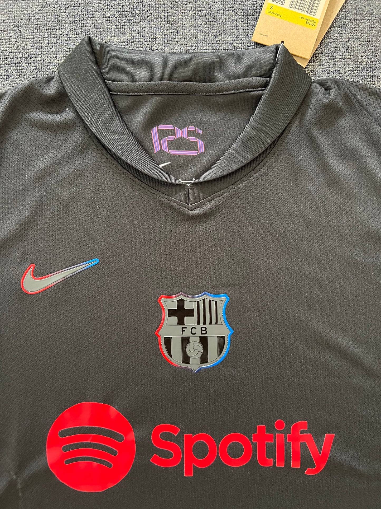 24/25 Barcelona away jersey