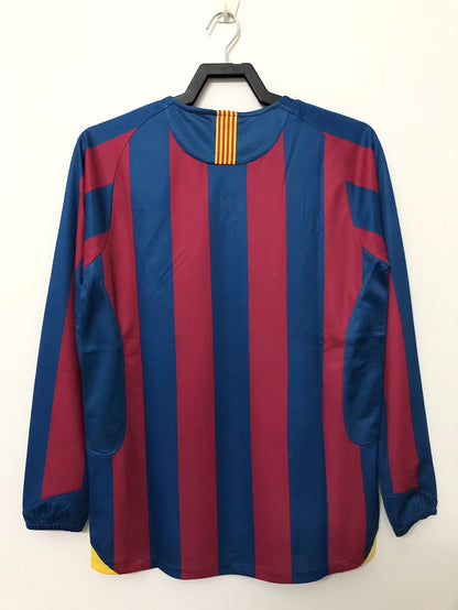 05/06 Barcelona home long sleeved jersey