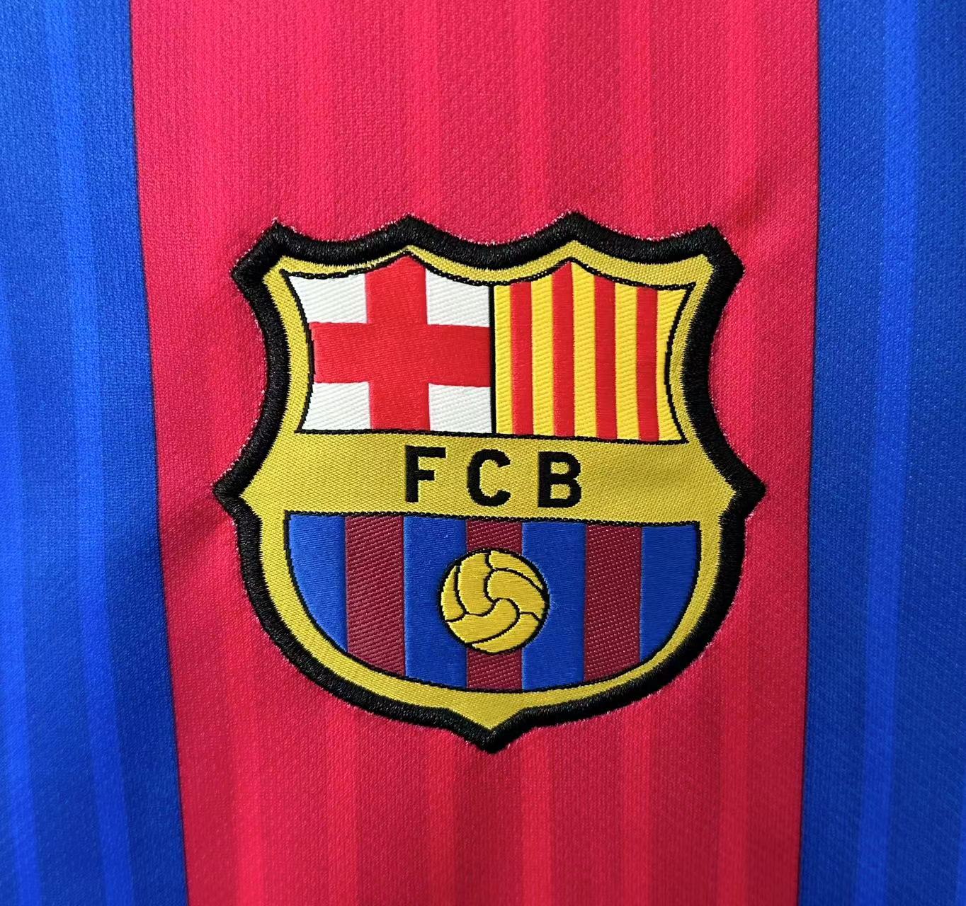 2016/17 Barcelona home long sleeved jersey