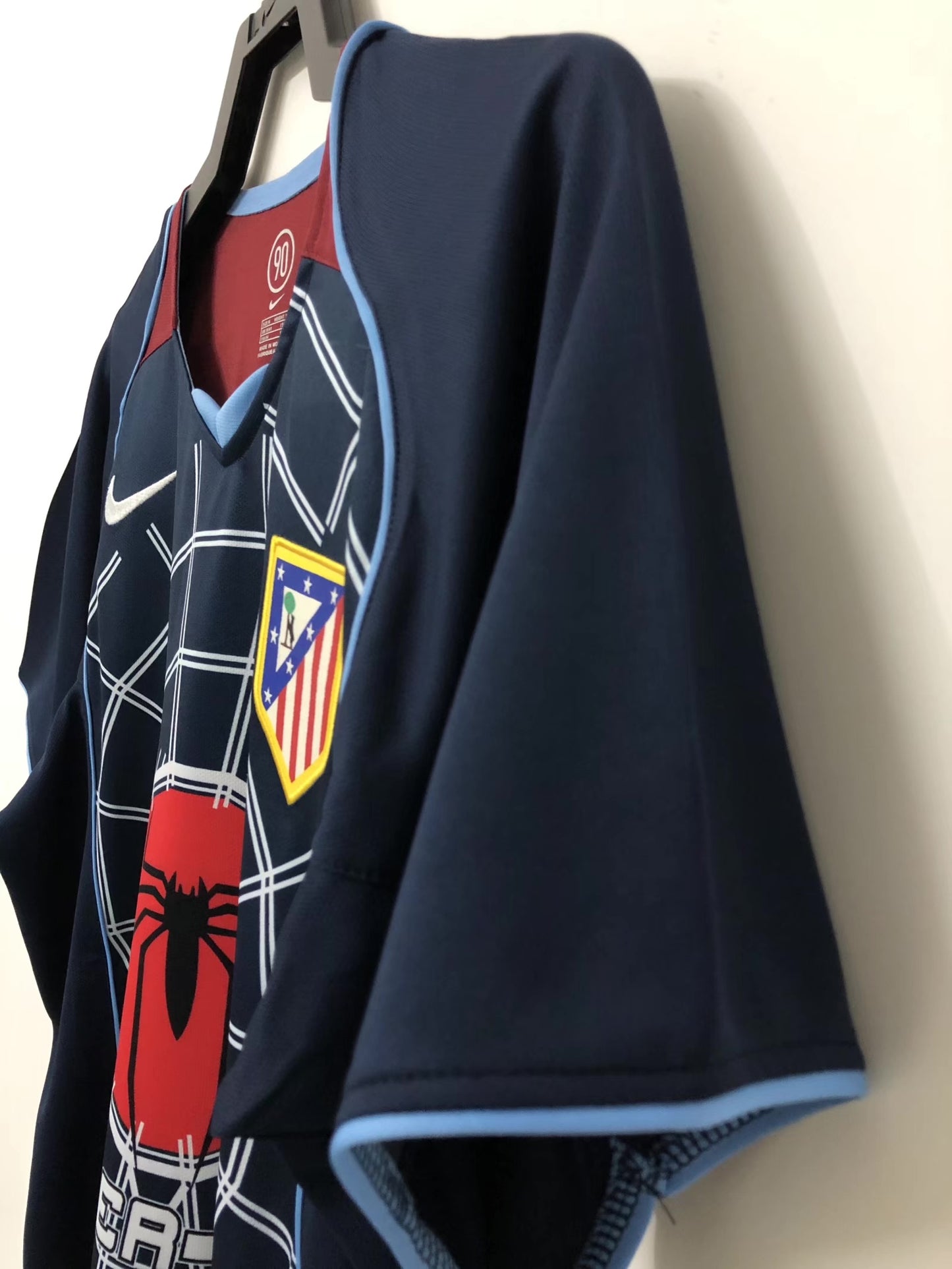 2004/2005 Atletico Madrid away jersey