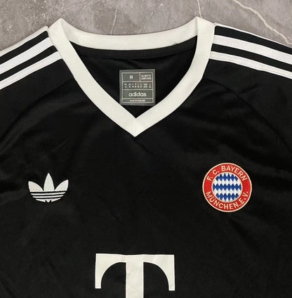 24/25 Bayern goalkeeper jersey