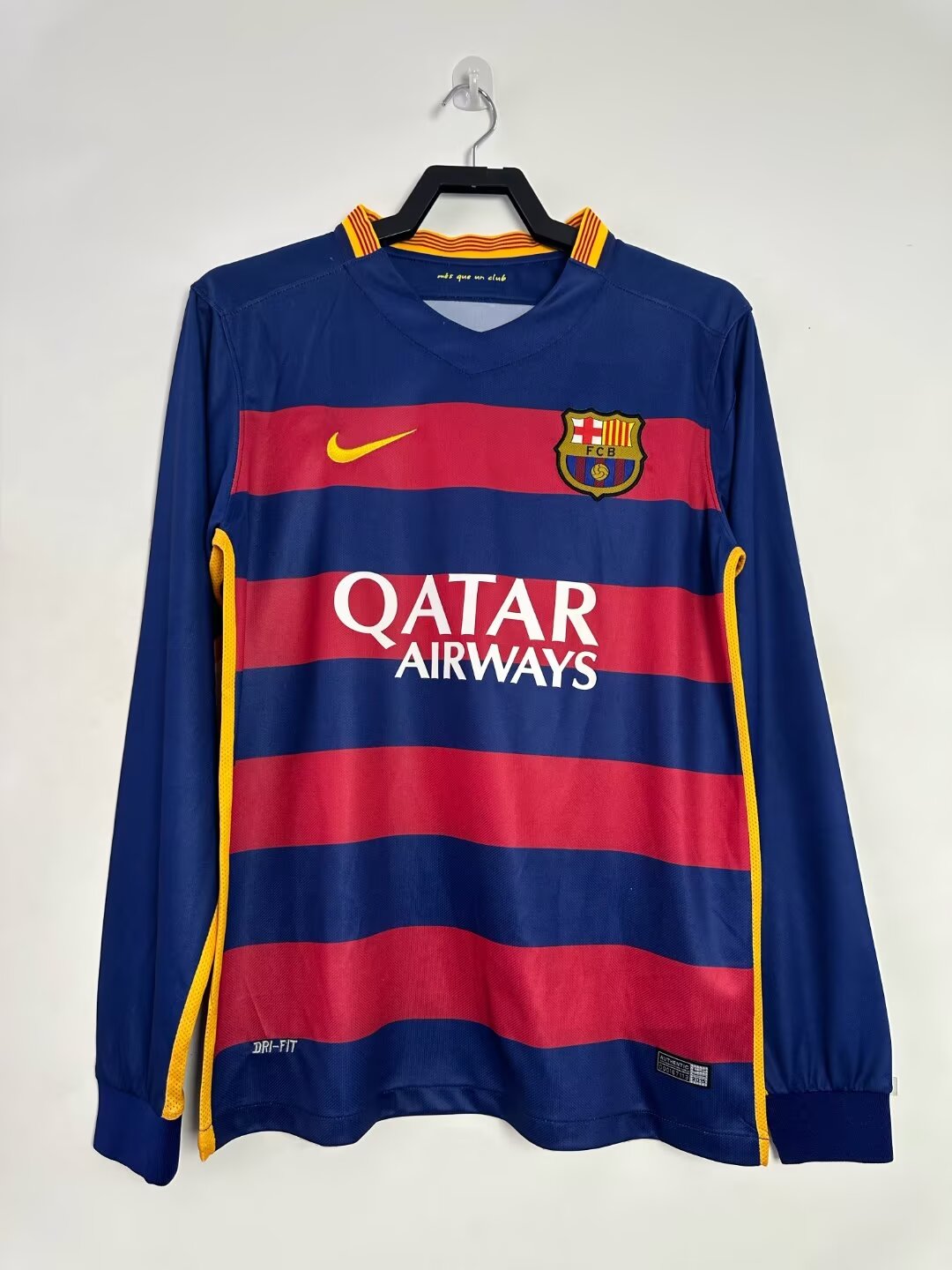 2015/16 Barcelona home long sleeved jersey