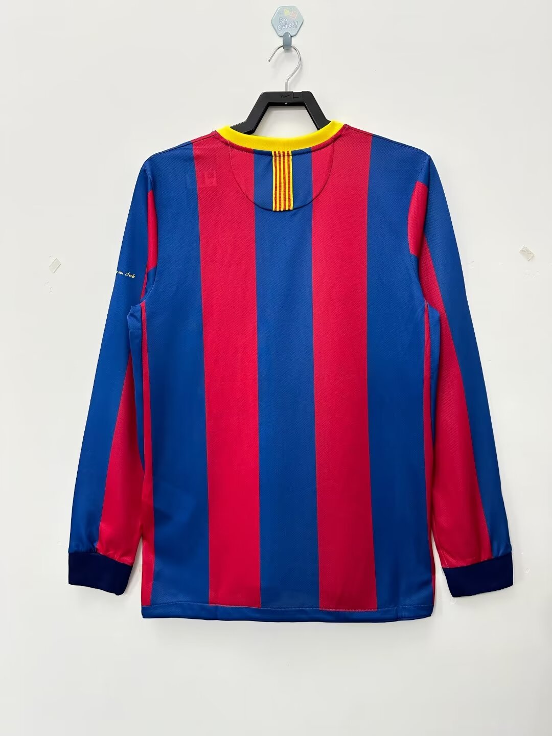 2010/11 Barcelona home long sleeved jersey