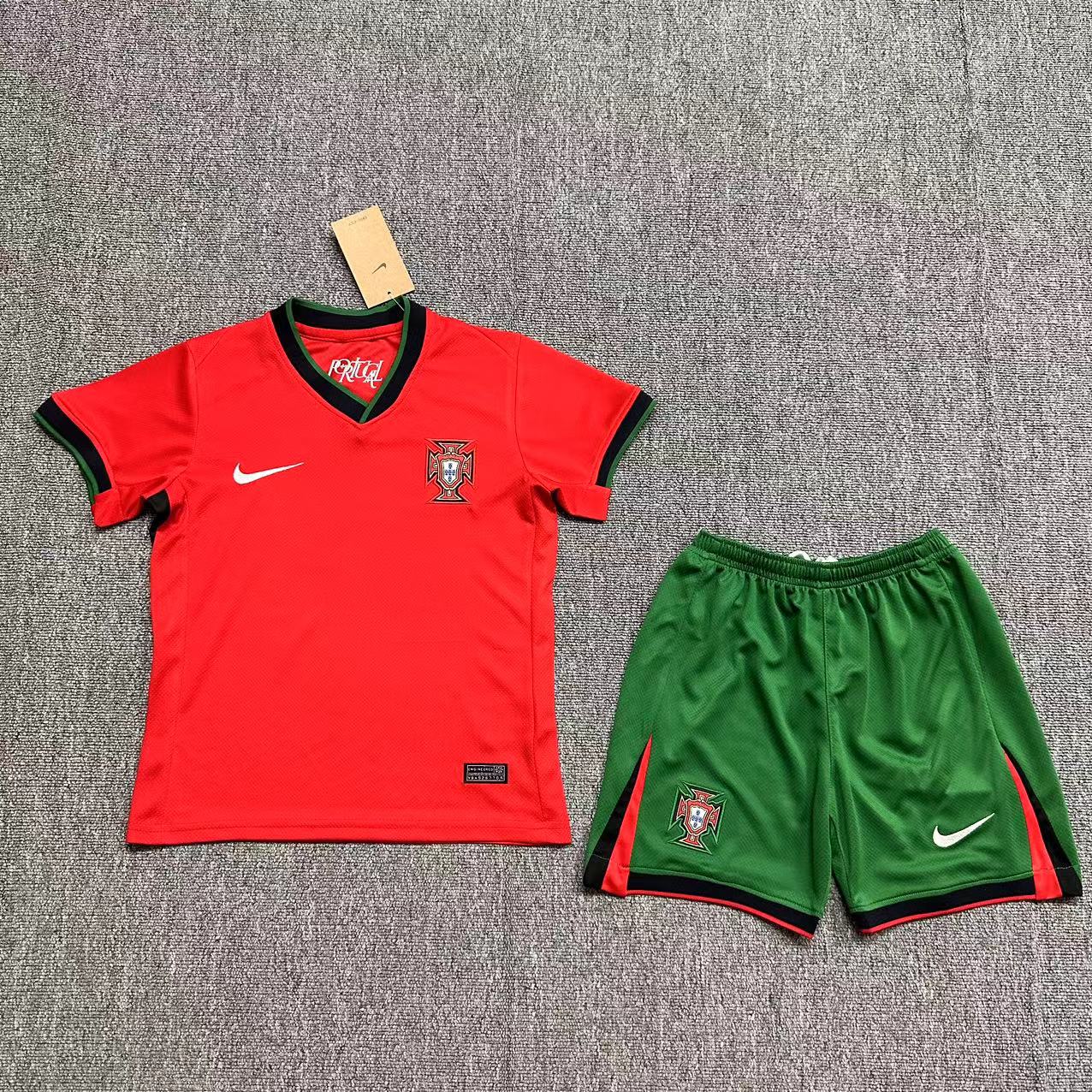 24 Portugal Home Kids Set