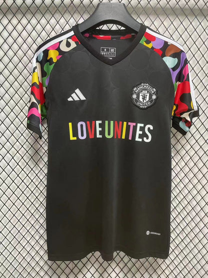 24/25 Manchester United black pre match training jersey