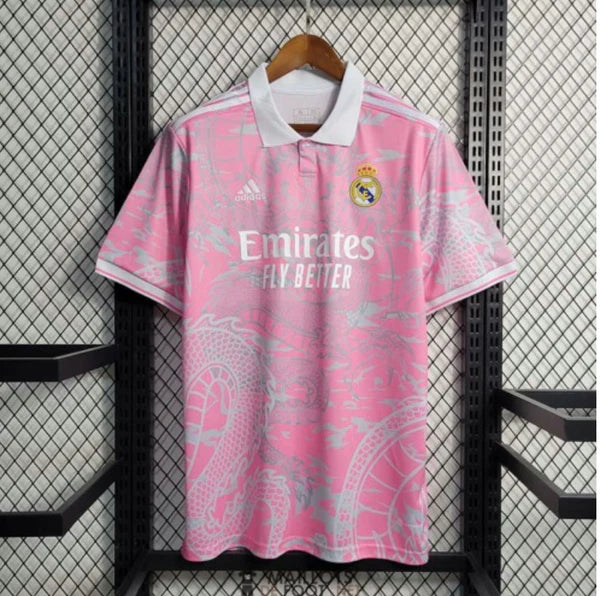 Concept du dragon rose du Real Madrid