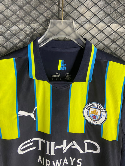 24/25 Manchester City's second away jersey