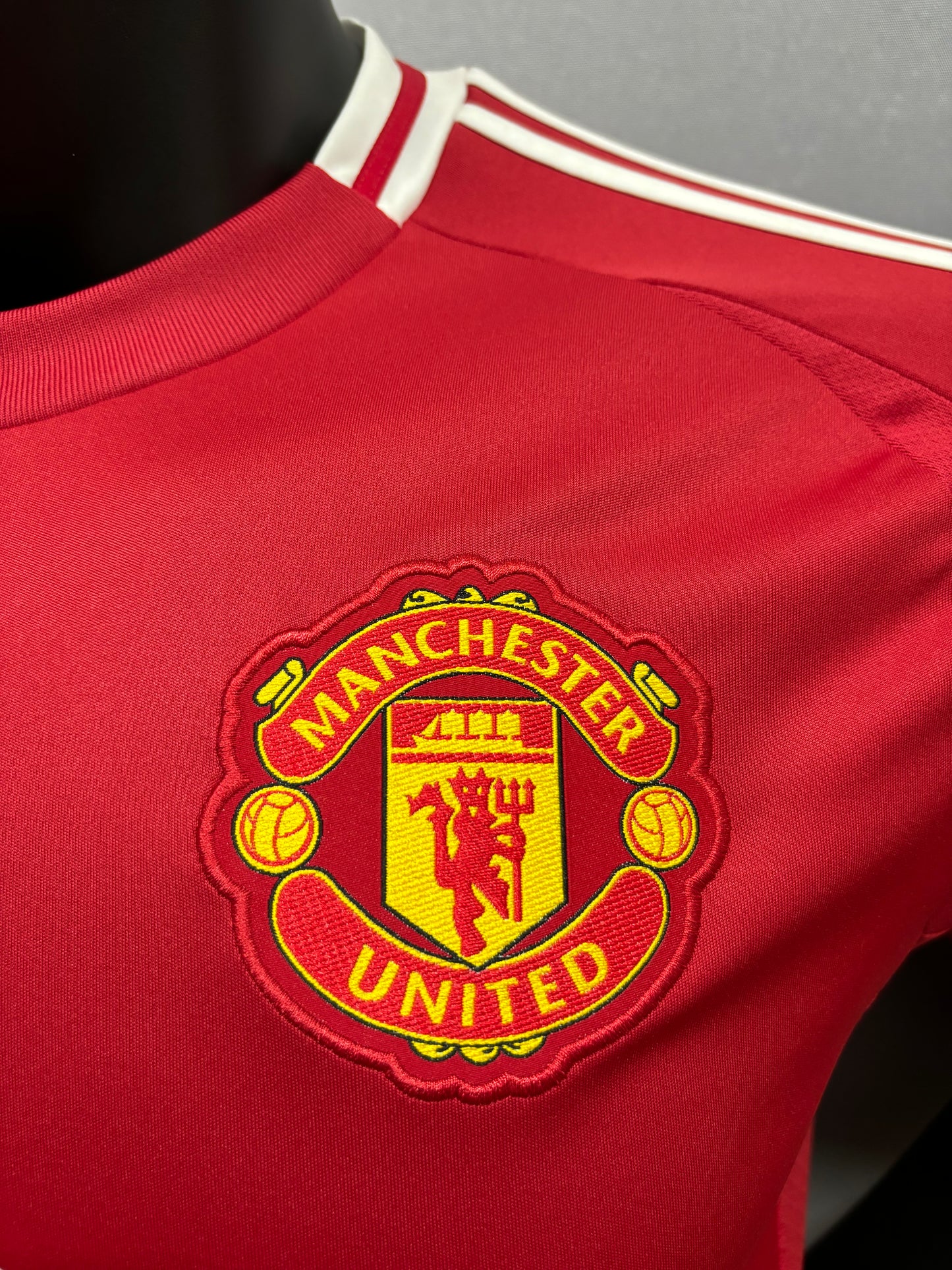 24/25 Manchester United home jersey