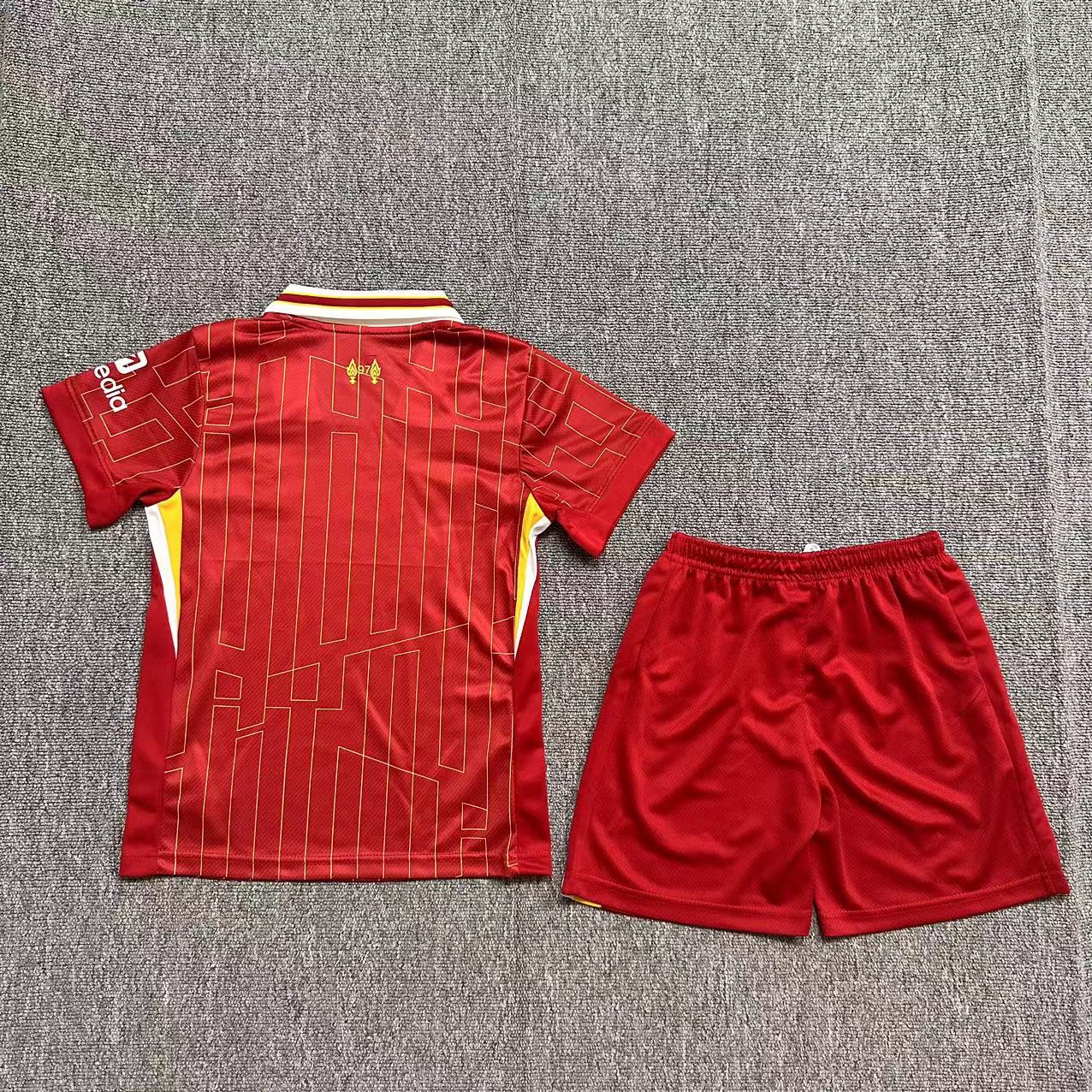 24-25 Liverpool Home Kids Set