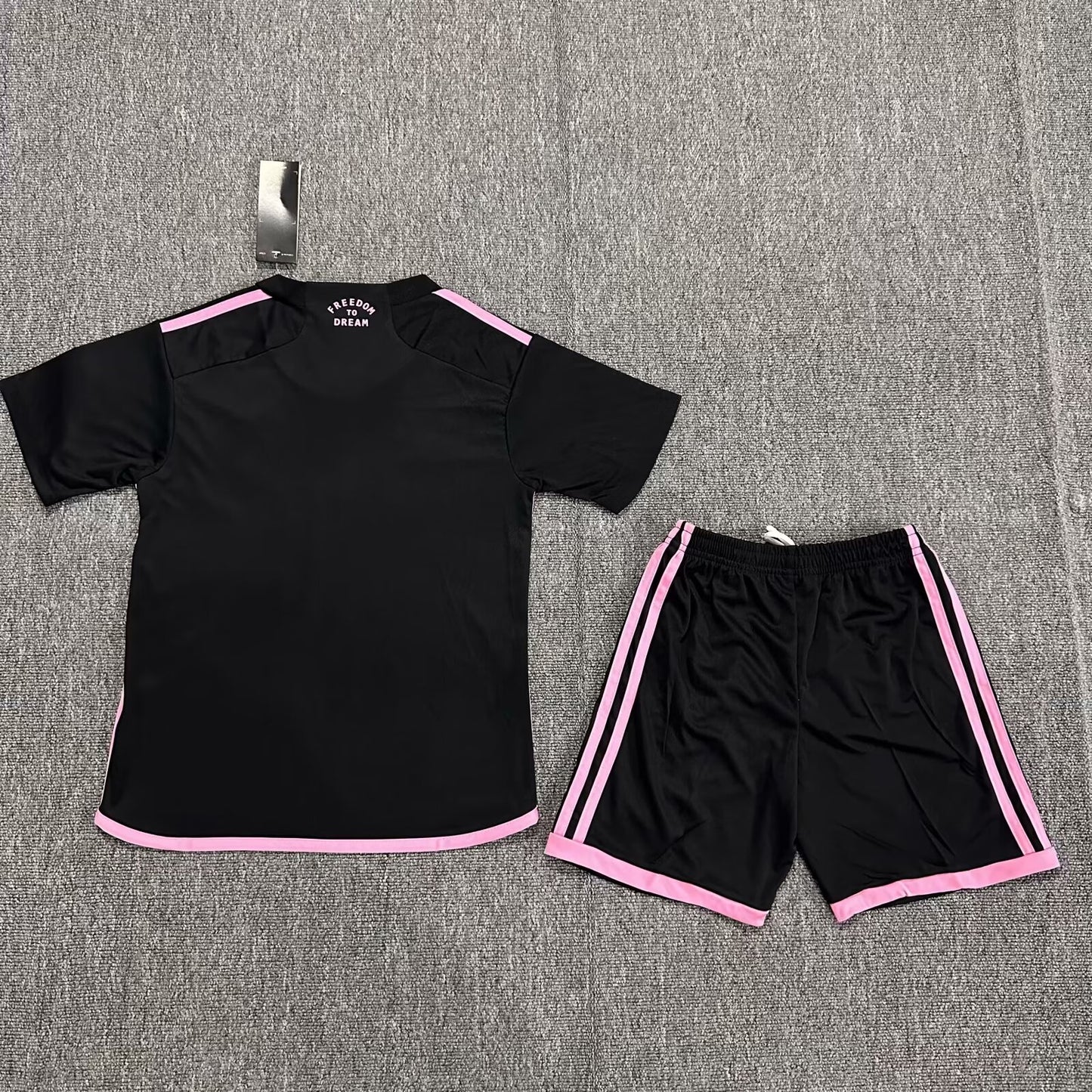 24-25 Miami away kids set