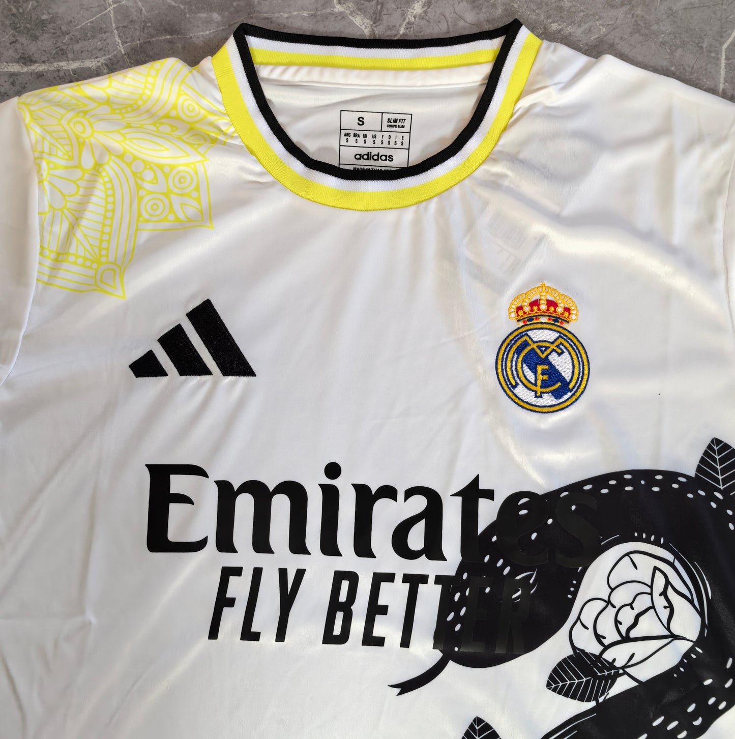 24/25 Real Madrid White Black Snake Special Jersey