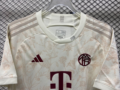 23/24 Bayern's second away jersey